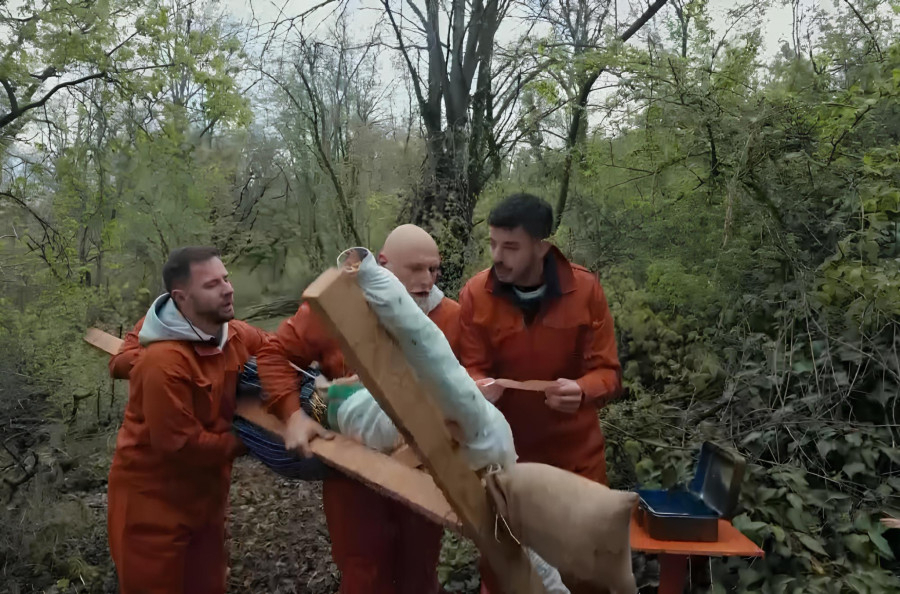 Izbačen još jedan Odani, sukob Zaverenika na pomolu: Nova fatalna greška takmičara u The Traitors Srbija FOTO