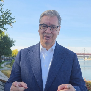 Vučić: "Niš miriše na ruzmarin! Vidimo se od 17 sati" VIDEO