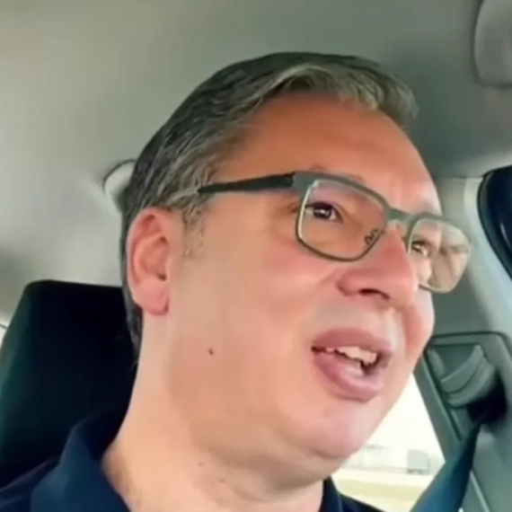 Vučić zapevao "Ruzmarin" i poručio: "Danas ćemo u Nišu da napravimo i najbolju žurku" VIDEO