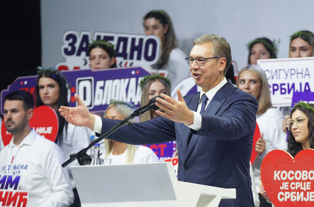 Vučić se obratio srpskom narodu na KiM i u RS: "Volimo vas braćo i sestre koji čuvate srpsko ime i prezime"