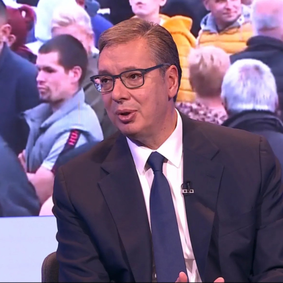 Vučić o "Studentskoj listi": "Nemaju nijednog kandidata sa KiM"; "Neću da popustim po pitanju tzv. Kosova"