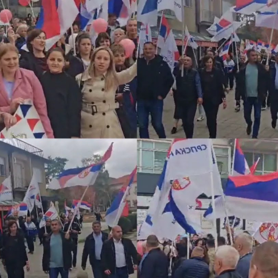 Trstenik na nogama – građani pružaju podršku listi "Aleksandar Vučić – Ujedinjena Srbija" VIDEO