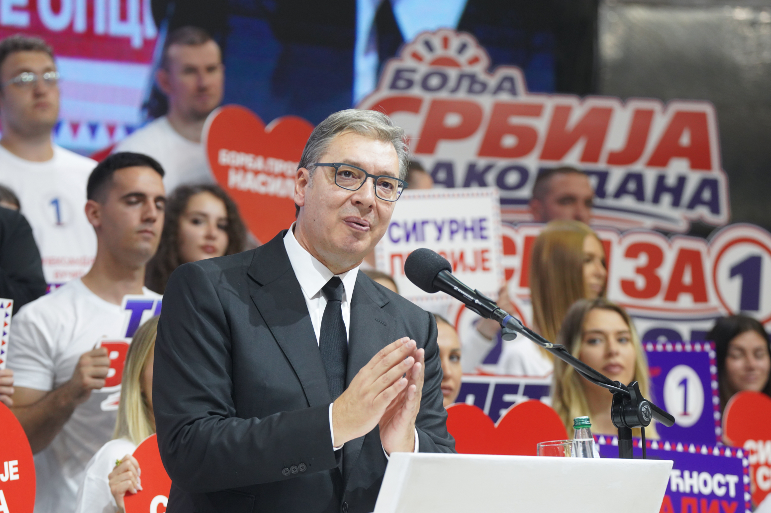 Vučić: Na nasilje nismo odgovarali nasiljem; Branili smo se time što smo rekli da je KiM deo Srbije