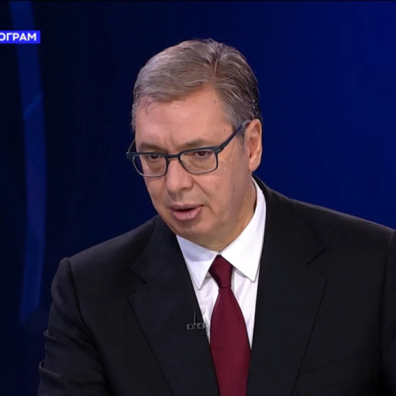 Vučić: "Srećan sam što smo se suprotstavili mnogo ozbiljnom protivniku"; "Vodili smo ozbiljnu kampanju"