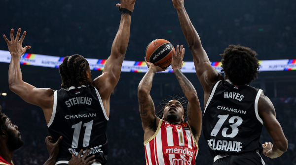 Hejs je problem za Zvezdu – Partizan ubedljivo vodi
