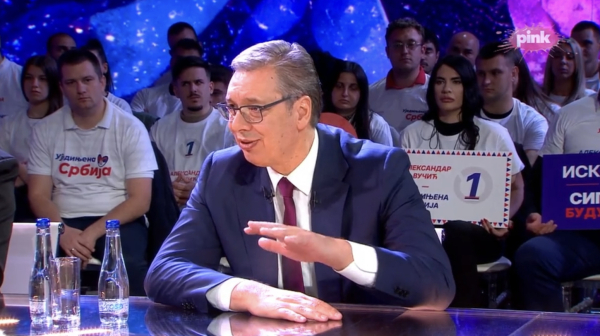 Vučić otkrio planove za naredne četiri godine: Plate 1.500 evra, penzije do 800 evra