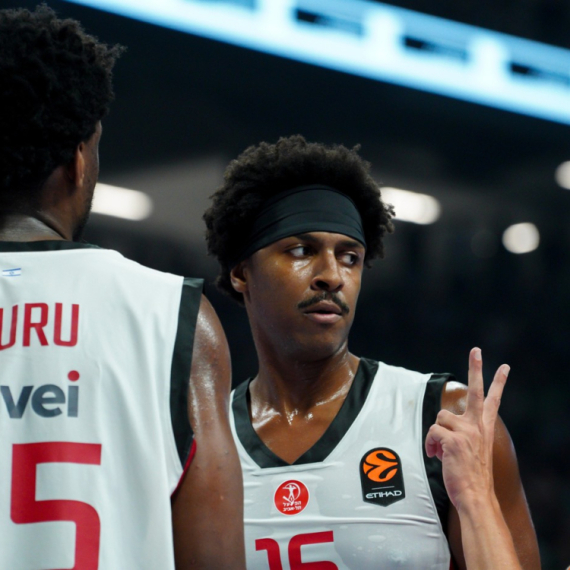 Šorts + Ledej = MVP