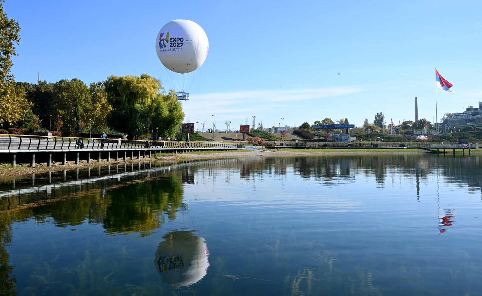 EXPO panoramski balon oduševio sve: Na Adi Ciganliji okupio veliki broj porodica FOTO