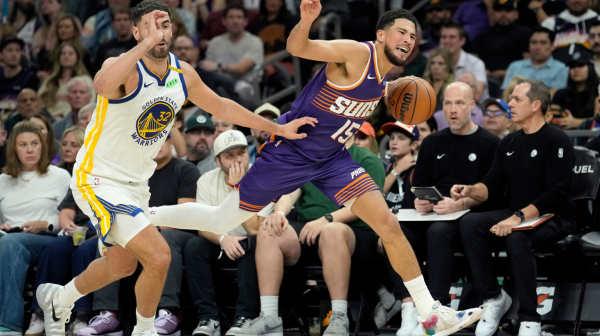 NBA: Buker zatrpao Voriorse, tripl-dabl Embida, razgoropadili se rukiji