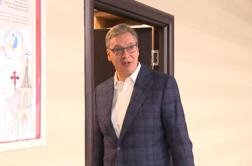 Vučić stigao u prostorije Srpske napredne stranke: Evo kada će imati prve rezultate