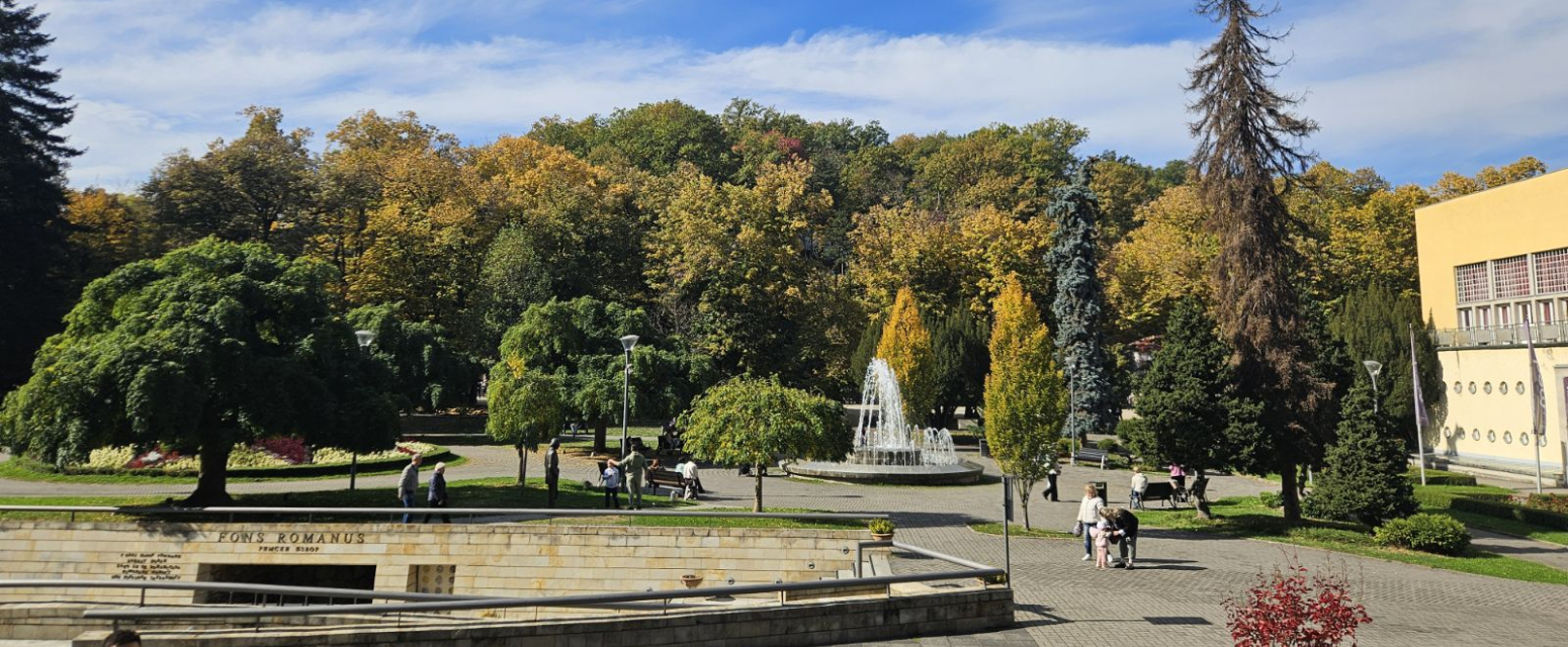 Najpopularnija banja u Srbiji posebno je čarobna u jesen: Odmor i uživanje za sve generacije FOTO