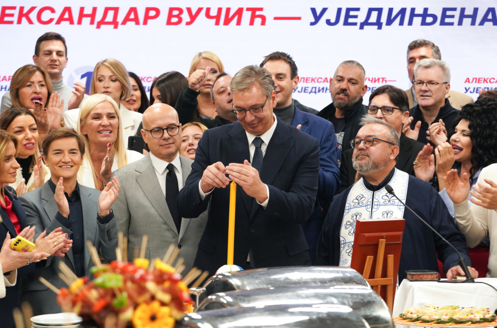 SNS obeležila krsnu slavu Svetu Petku; Prisustvovao i Vučić