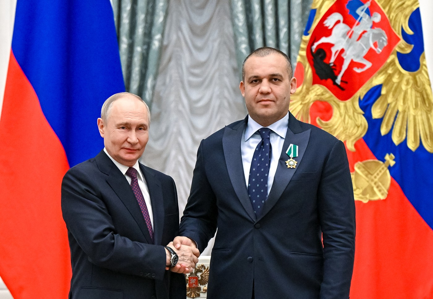 Tajni susret? Trampov sin u lovu sa bliskim Putinovim saradnikom FOTO