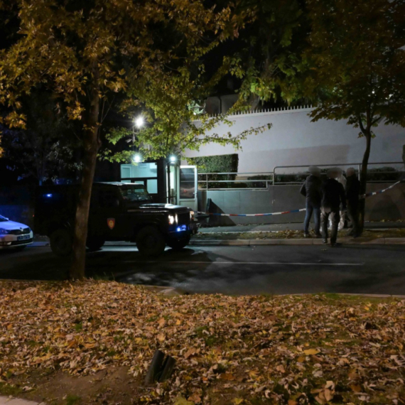 Teroristički napad u Beogradu: Napadnuta ambasada Izraela; Na snazi crveni nivo opasnosti FOTO
