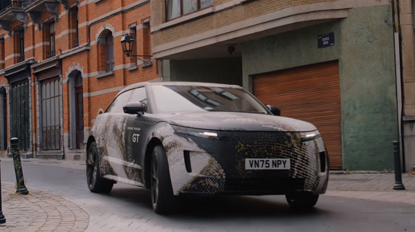 Nije klasičan SUV, a nije ni limuzina: Pogledajte novi Range Rover GT VIDEO
