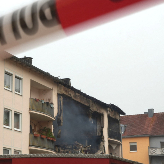 Eksplozija u Nemačkoj: Ima nestalih i povređenih; Otvorila se ogromna rupa – zgrada će se urušiti? FOTO