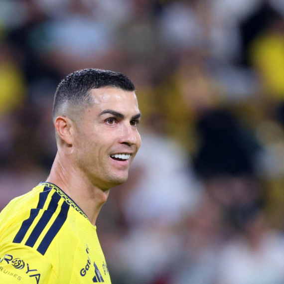 Večna "Zlatna lopta" u rukama Kristijana Ronalda