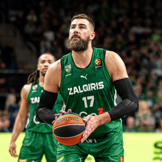Žalgiris nemilosrdan prema Virtusu  – Valančunas u formi pred Partizan