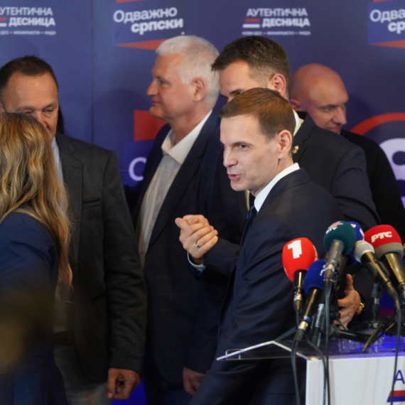 Odbijena ostavka Miloša Jovanovića