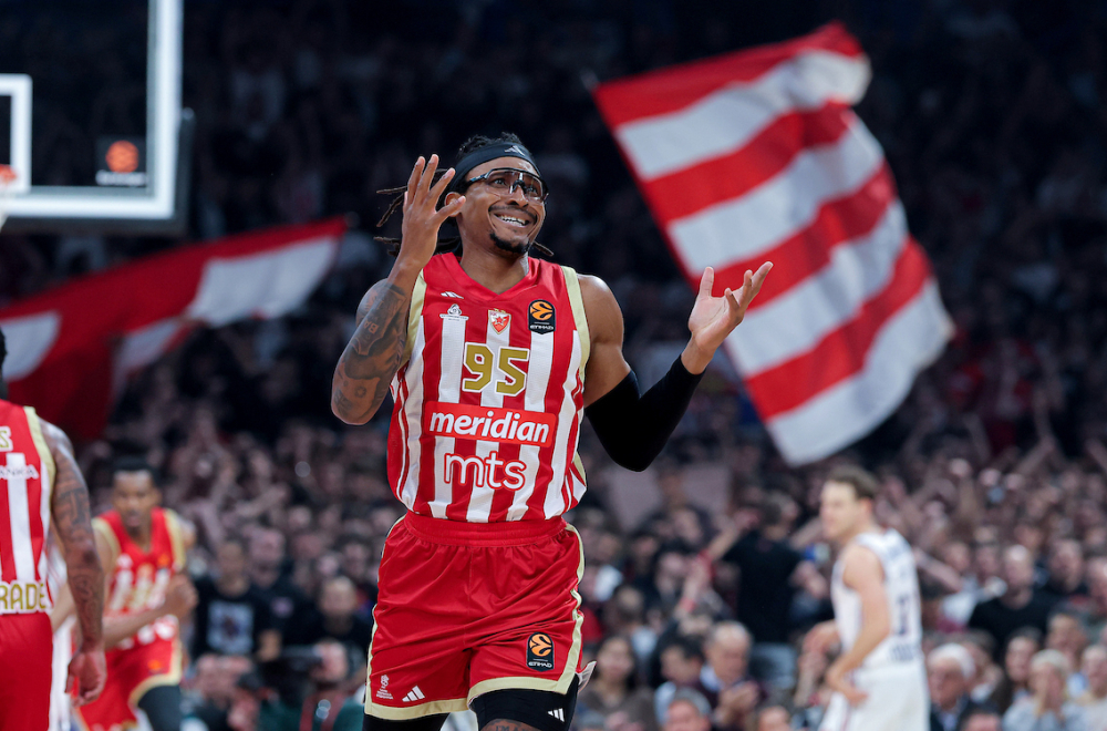 Moneke i Koloko oduševili Arenu – Zvezda vodi