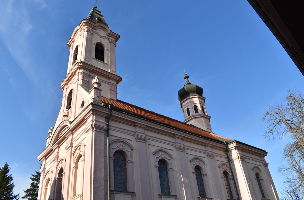 Skriveni dragulj srpske duhovnosti nalazi se blizu Beograda: Za njega se vezuje ime Svete Petke FOTO