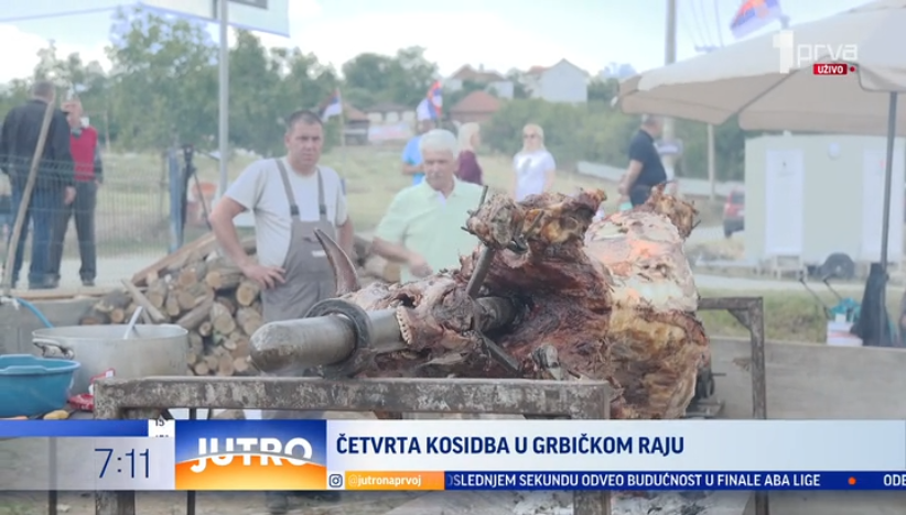 Više od 1.000 posetilaca i 22 kosača: Održana 4. kosidba u Grbičkom raju