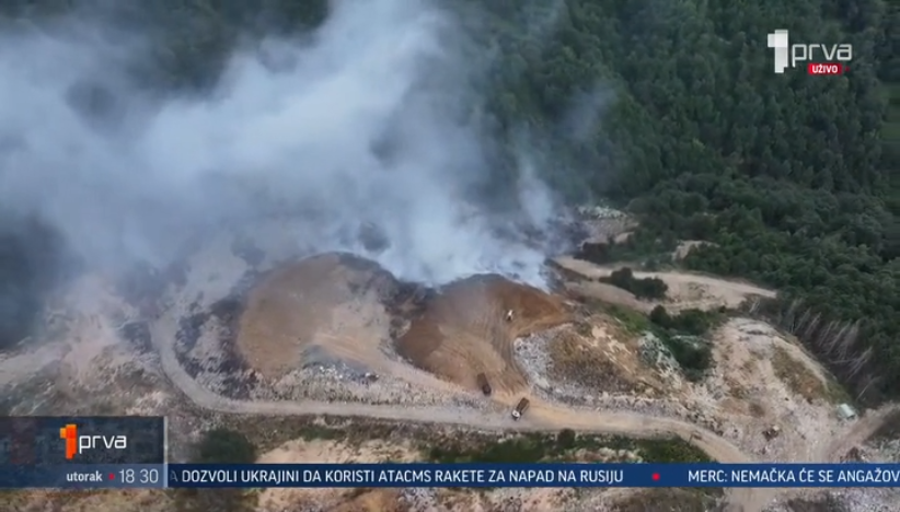 Ulice zatrpane smećem, deponija i dalje gori: Ekološki problem u Novom Pazaru