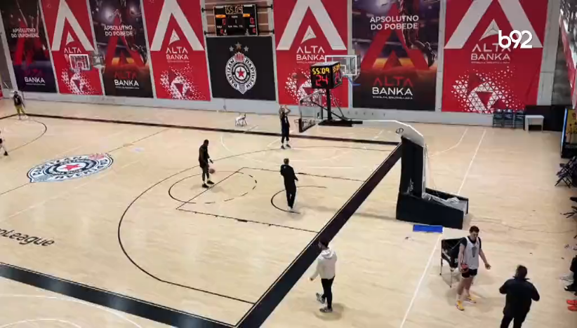 Partizan bez dvojice u Španiji