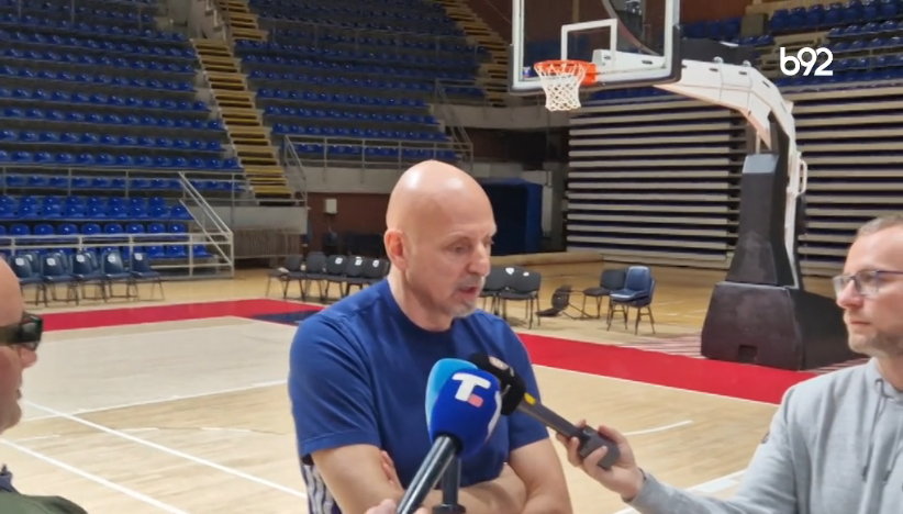 Saša Obradović pred Pariz