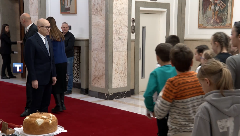 Vučević primio decu iz Prijedora, Bosanskog Grahova i Herceg Novog