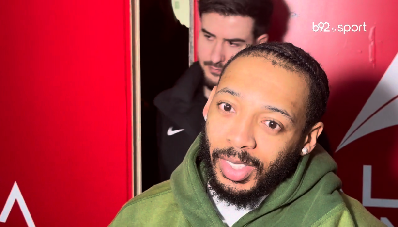 Karlik Džons posle poraza u derbiju