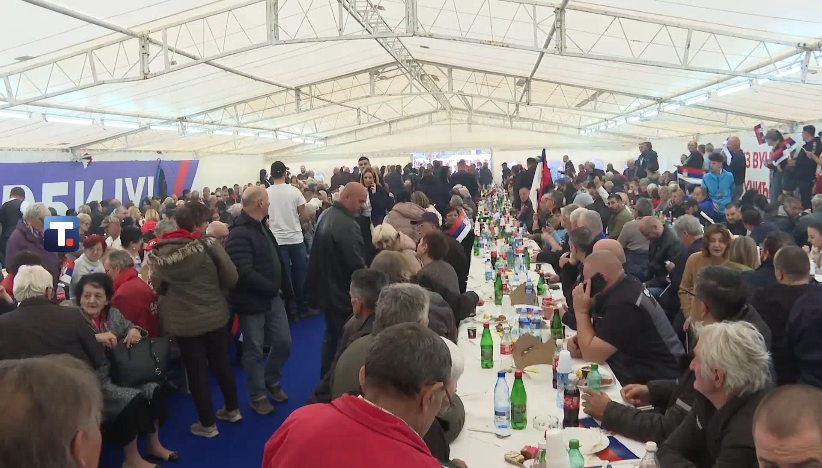 Meštani u Kuli dočekali Vučića