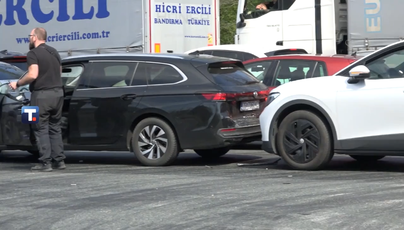 Totalni haos na Batrovcima; Lančani sudar usred kolapsa