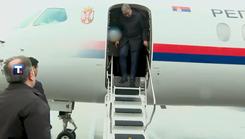Vučić stigao u Baku