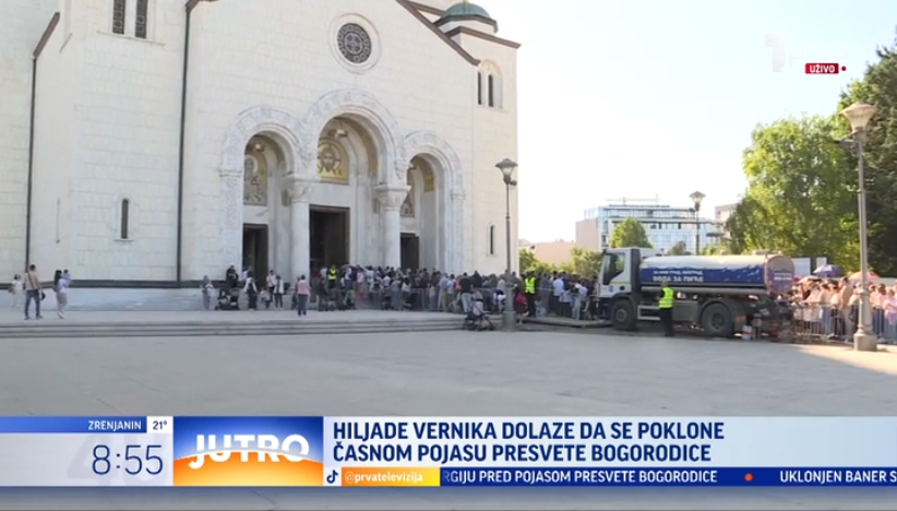 U Hramu Svetog Save podeljeno više od 400.000 tračica osveštanih na Bogorodičinom pojasu