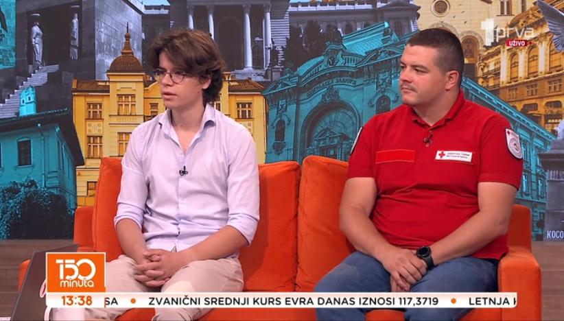 TEMA DANA: DEVOJCI PROPRELER GLISERA POVREDIO NOGU
