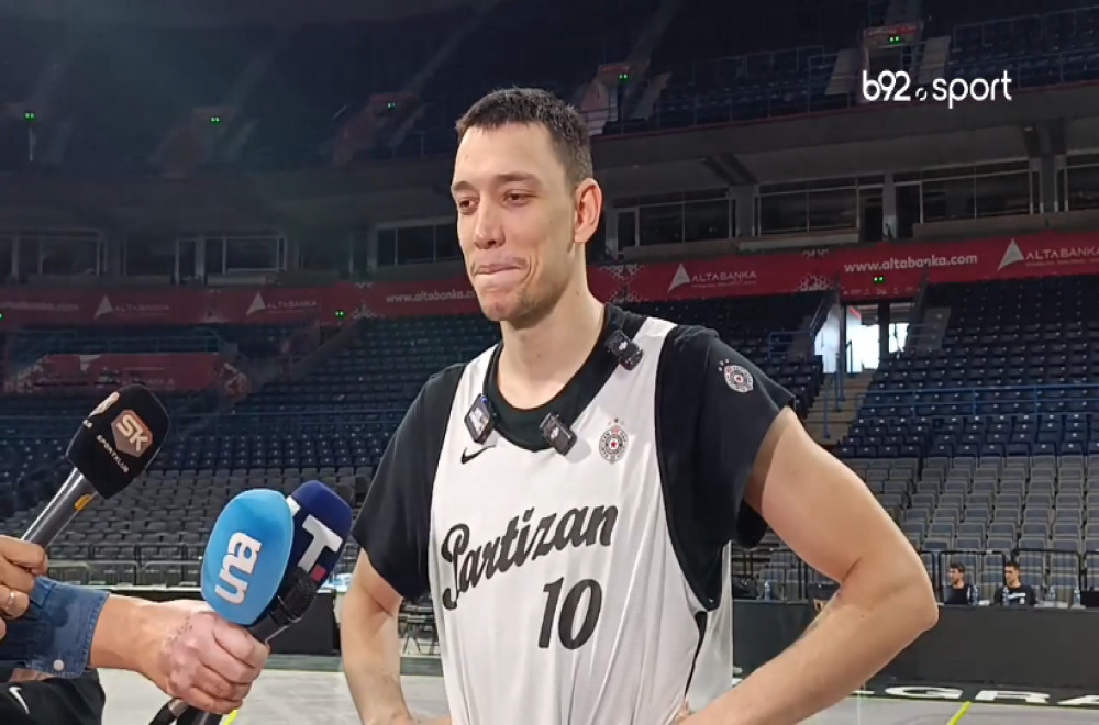 Tanasković: "Praznik"