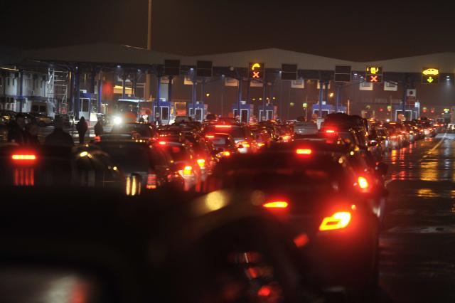 Batrovci i Horgoš: Gužve, èekanje do 45 minuta