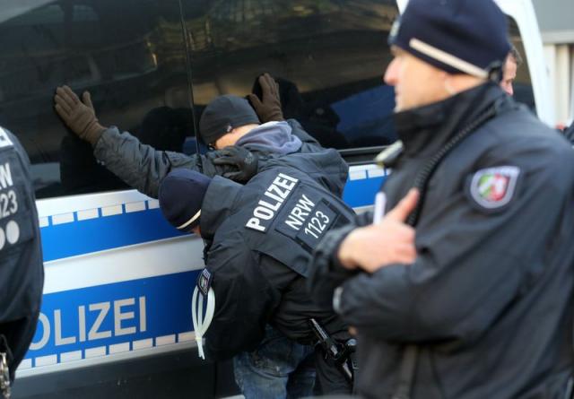 Keln: "Rulja" napala migrante