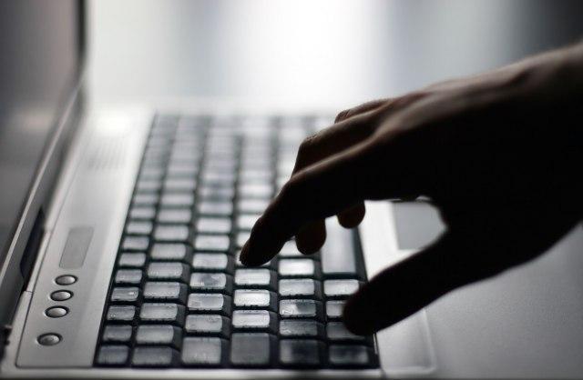 Man arrested for online fraud targeting U.S. company