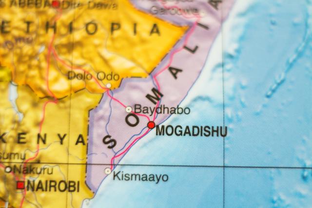 Potvrđeno, avion u Somaliji sleteo zbog bombe