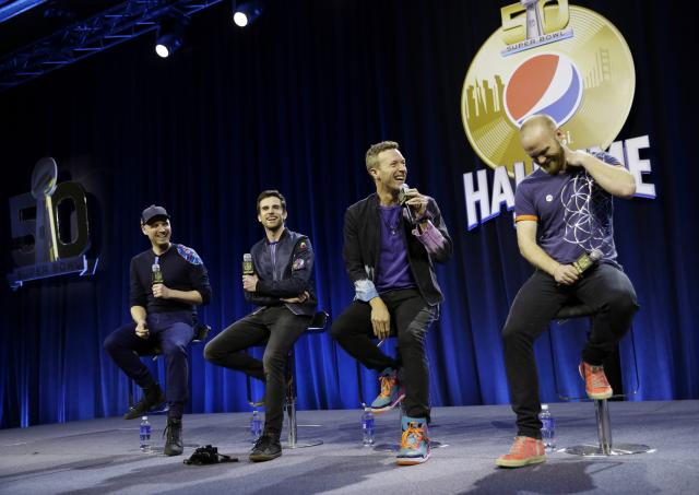 Coldplay nastupa u poluvremenu Super Bowl finala