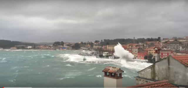Istra na udaru olujnog vetra (VIDEO)