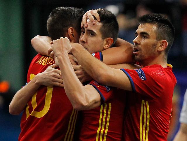 Španija u finalu, Srbi sa Kazahstanom za bronzu