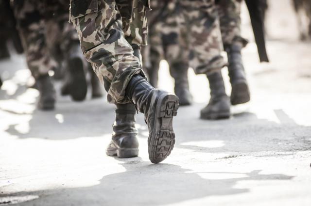 Mađarska:Vojska na granici,policija u pripravnosti