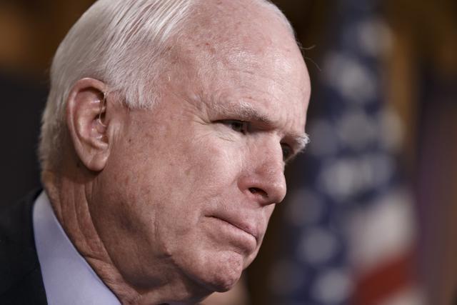 Vucic to receive U.S. Senator McCain in Belgrade