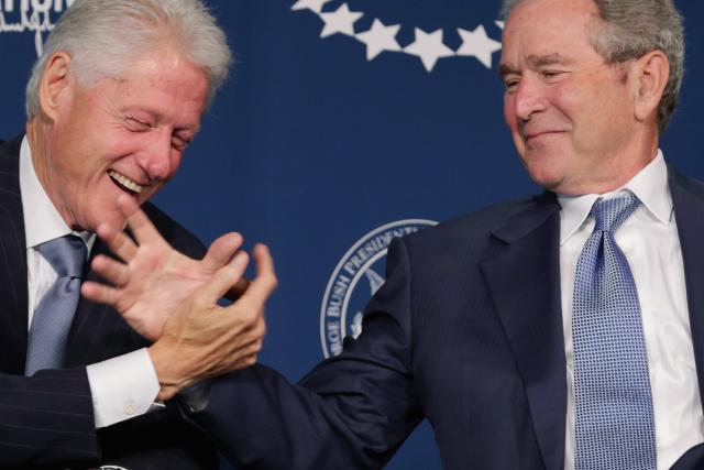 "Juga morala da umre, pomogli Bušovi i Klintonovi"