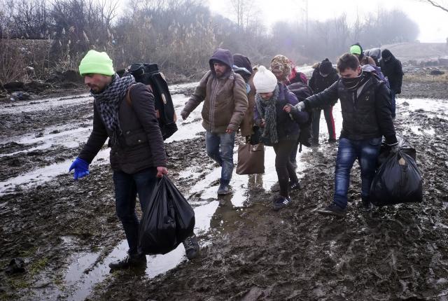Makedonija počela da vraća izbeglice u Grčku