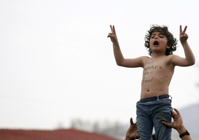 Deca izbeglice: Izvinite za Brisel (FOTO)