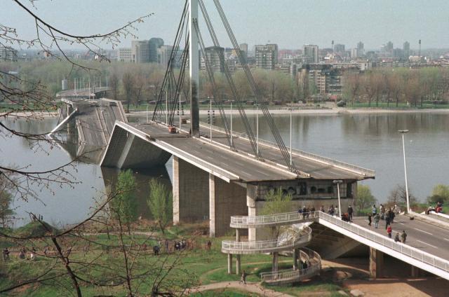 A bridge in Novi Sad (Tanjug)